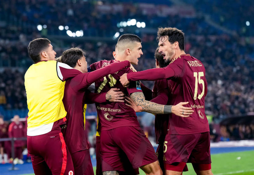 Рома без Довбика легко справилась с аутсайдером Серии А