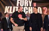 "Несколько раз общались": Промоутер Фьюри заявил, что разговаривал с Кличко о его возвращении в ринг