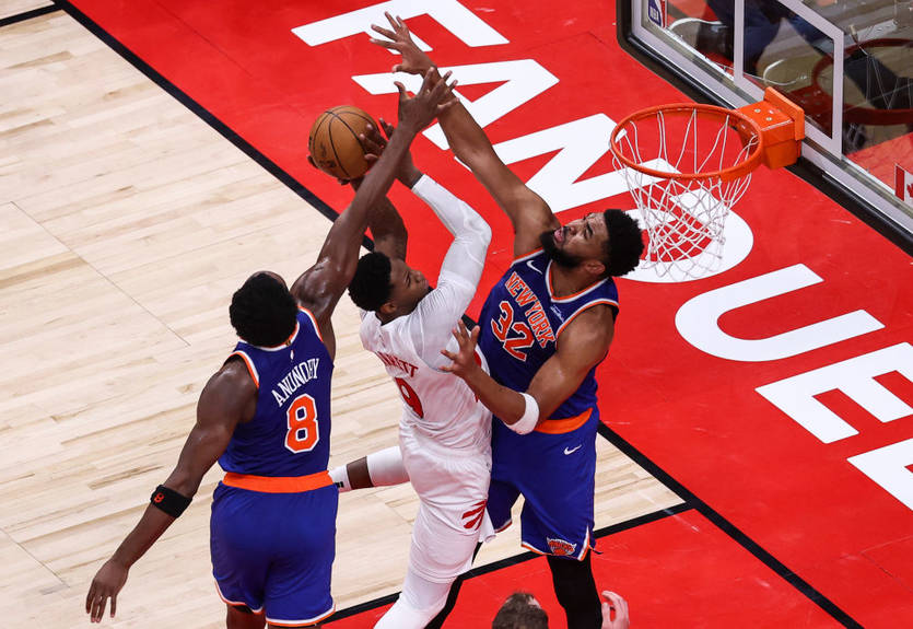 НБА: Никс одержали победу в Канаде