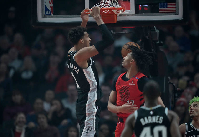 НБА: Вэмбаньяма победил Портленд, Лейкерс без ЛеБрона проиграли