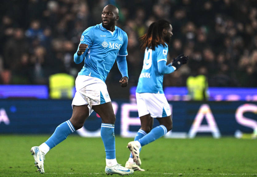 Наполи довольно легко обыграл Удинезе и приблизился к Аталанте