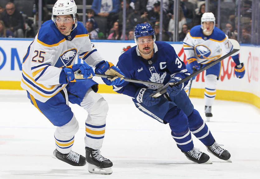 НХЛ: Торонто камбекнул против Баффало, Вегас обыграл Миннесоту