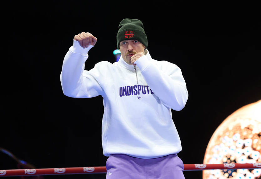 Холифилд оценил шансы Усика нокаутировать Фьюри Холифилд оценил шансы Усика нокаутировать Фьюри