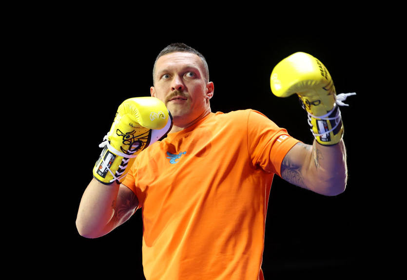 "Я багато разів хотів здатися": Усик розповів, як плакав у подушку