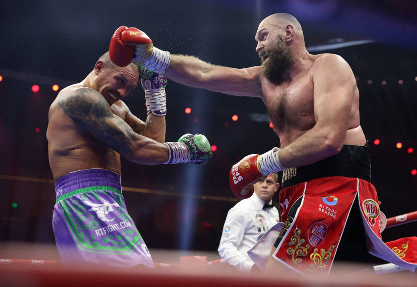 Промоутер назвав причину, чому судді реваншу Усик - Ф'юрі оцінили бій неправильно
