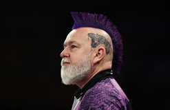 Чемпионат мира по дартсу: Литтлер разгромно победил Ван Гервен и завоевал трофей