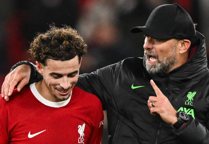 Полузащитник Ливерпуля рассказал, что Клопп поздравил его с юбилейным матчем Полузащитник Ливерпуля рассказал, что Клопп поздравил его с юбилейным матчем