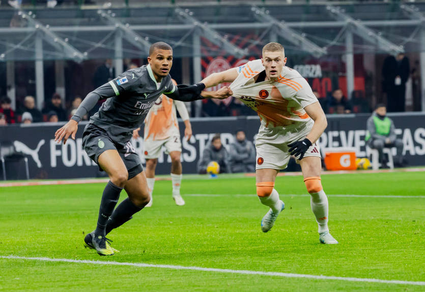 Червона Фонсека та асист Довбика: Мілан і Рома розійшлися нічиєю