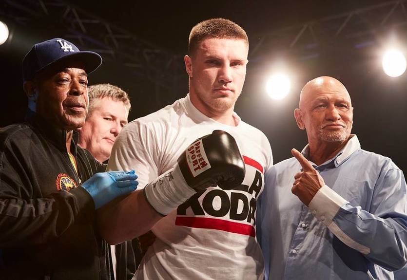 Менеджер Сиренко: Хотим, чтобы Влад полетел к Джошуа спарринг-партнером