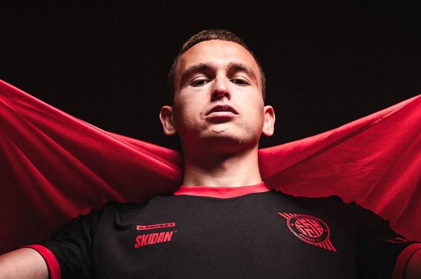 Кривбасс организовал фотосессию / ФК Кривбасс