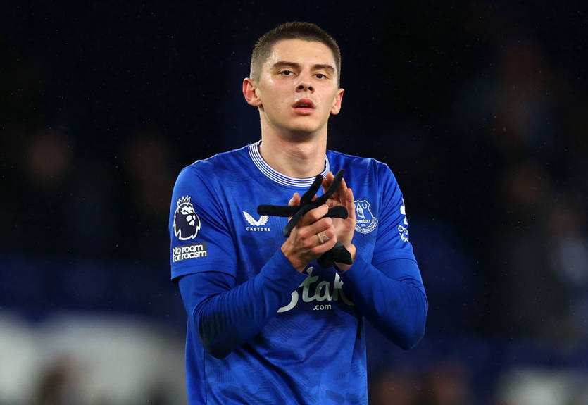 Евертон визначився з долею Миколенка