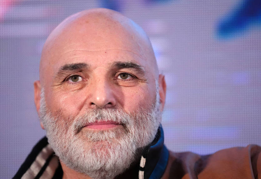 "Лучшее решение": Уоррен высказался об отсутствие отца Фьюри во время реванша с Усиком