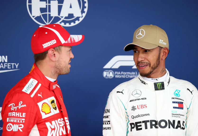 Хэмилтон потроллил Феттеля за шпионаж в пользу Феррари Хэмилтон потроллил Феттеля за шпионаж в пользу Феррари