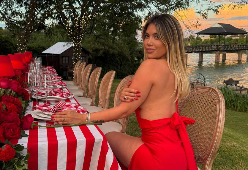 Ванда Нара зажгла сеть фотографиями в бикини