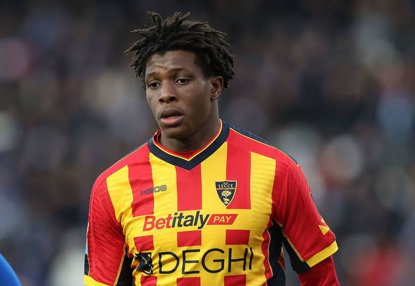 Манчестер Юнайтед ведет переговоры по левому защитнику из Серии А