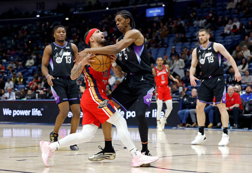 НБА: Бостон разбил Голден Стэйт, рекорд сезона от Михайлюка не помог Юте