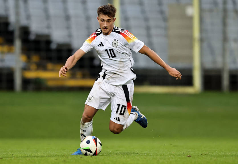 Баварія вкотре переманила вихованця конкурента