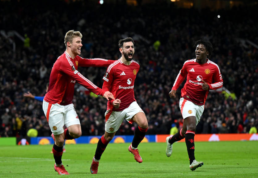 Манчестер Юнайтед завдяки черговому "фергі-тайму" вирвав перемогу у Рейнджерс Манчестер Юнайтед завдяки черговому "фергі-тайму" вирвав перемогу у Рейнджерс