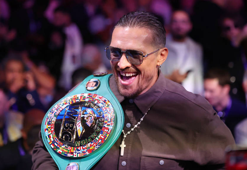 Без триколору: WBC презентувала оновлений логотип і чемпіонський пояс Усика