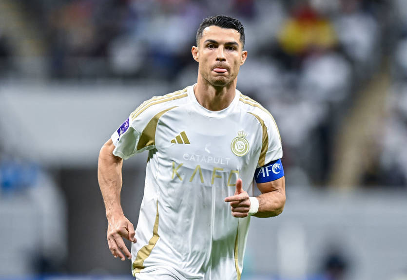 Роналду подарував російському бійцю UFC футболку з автографом