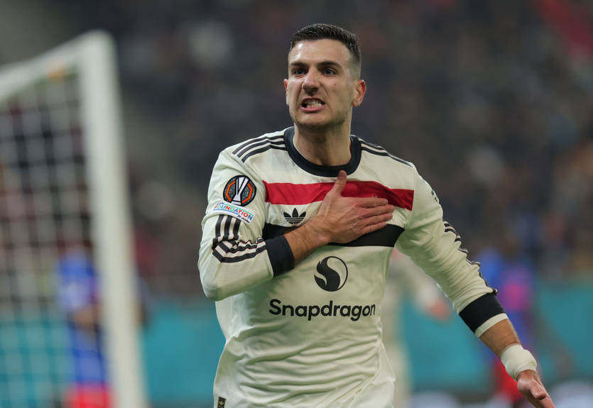 Манчестер Юнайтед и Тоттенхэм уверенно вышли в 1/8 финала Лиги Европы Манчестер Юнайтед и Тоттенхэм уверенно вышли в 1/8 финала Лиги Европы