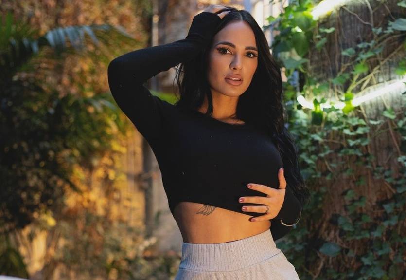 Легенда збірної Іспанії зустрічається із зіркою фільмів для дорослих: вона підкорила OnlyFans Легенда збірної Іспанії зустрічається із зіркою фільмів для дорослих: вона підкорила OnlyFans