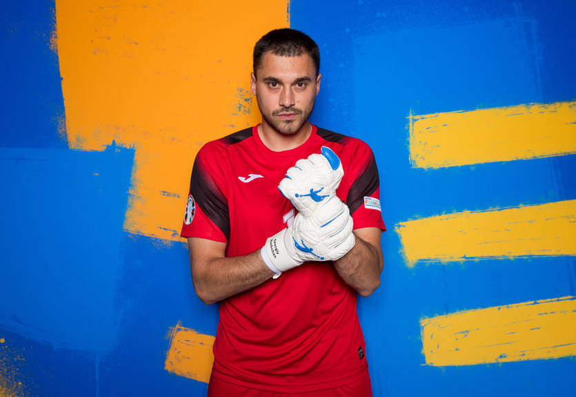 Бущан в дебюте не спас Аль-Шабаб от поражения Бущан в дебюте не спас Аль-Шабаб от поражения