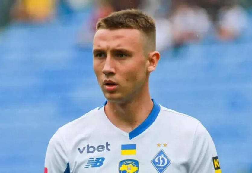 Барбер игроков Динамо повторил популярный розыгрыш Барбер игроков Динамо повторил популярный розыгрыш