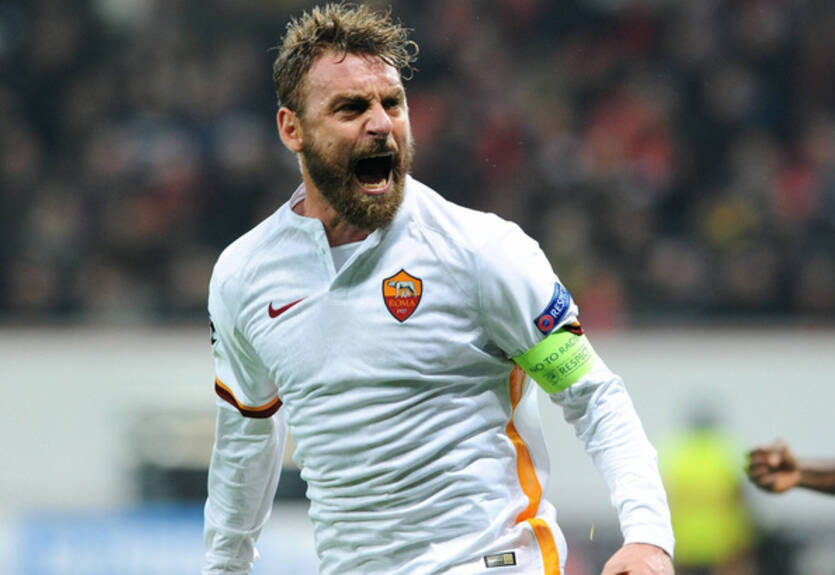 Рома объявила об уходе Де Росси, который играл за римлян 18 сезонов