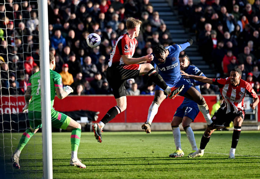 Челсі все ж віддасть свого захисника до клубу-конкурента