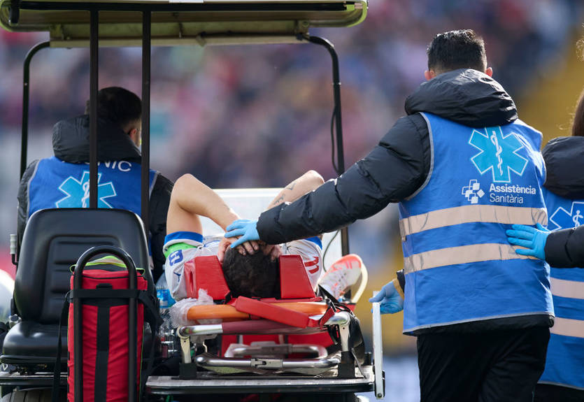 Форвард Алавеса, который столкнулся с Гави, пропустит несколько недель