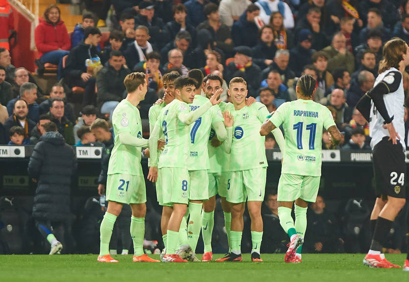 Барселона "познущалась" над Валенсією та пройшла в півфінал Кубку Іспанії