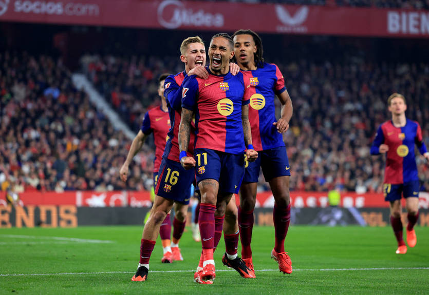 Барселона переграла Севілью і скоротила відставання від Атлетіко з Реалом
