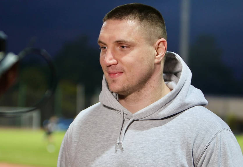 Відомий український боксер відвідав матч київського Динамо