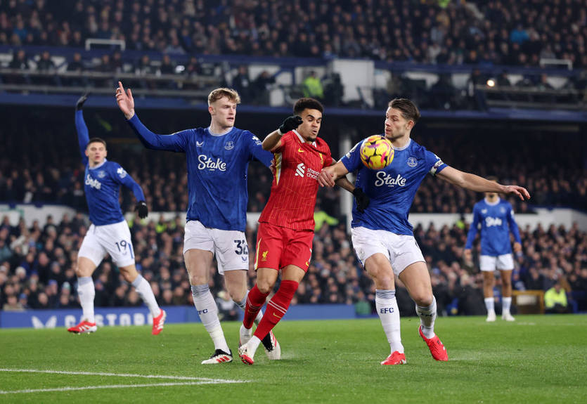 Эвертон с Миколенко в безумной концовке вырвал ничью в матче с Ливерпулем