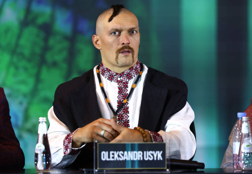 "Радий бачити мого друга": Усик провів зустріч зі своїм колишнім суперником
