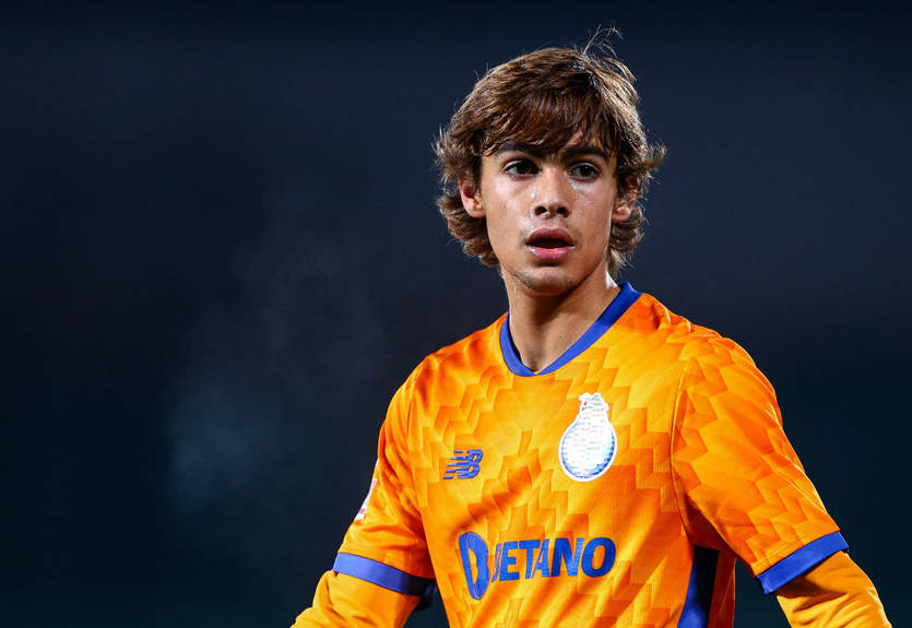 Манчестер Юнайтед следит за рекордсменом чемпионата Португалии