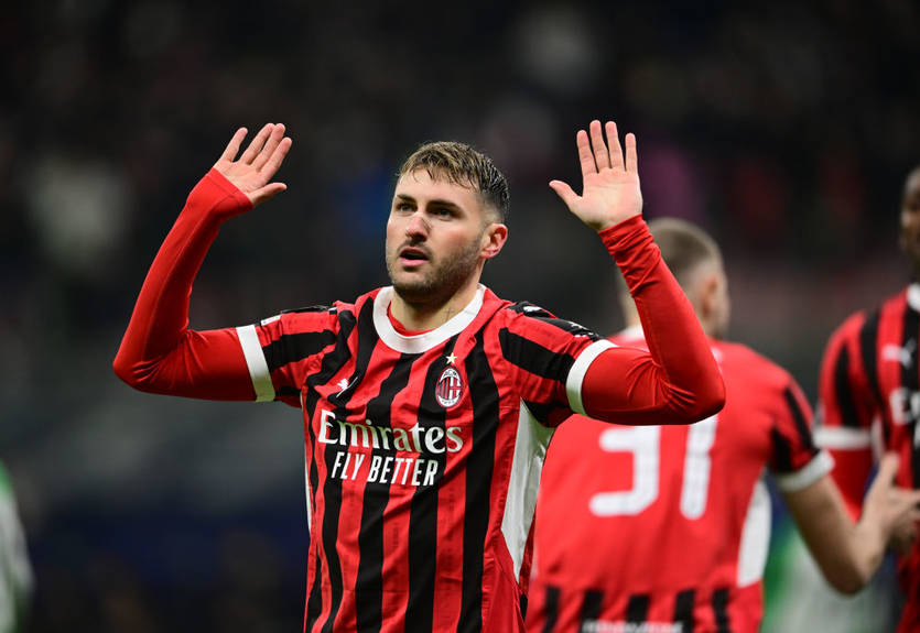 Нападник Мілана повторив унікальне досягнення