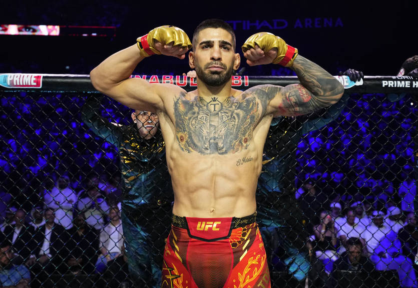 Топурия добровольно освободит пояс UFC